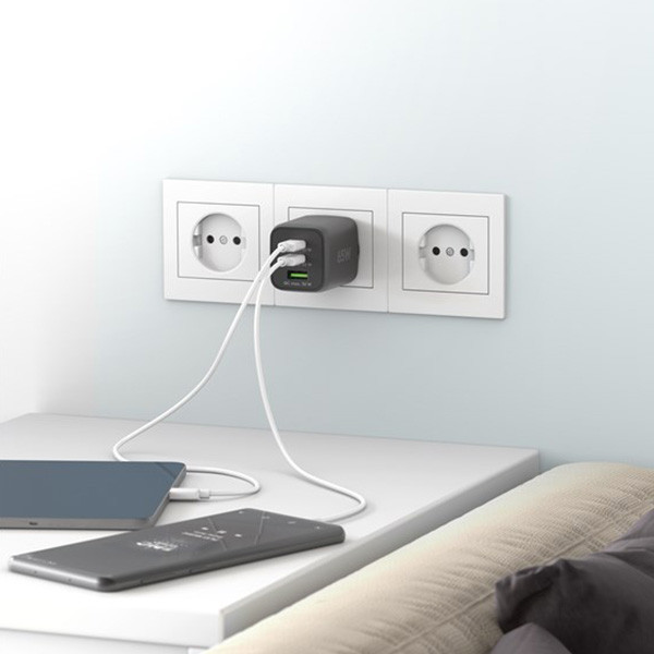 Goobay chargeur USB 3 ports (1x USB-A, 2x USB-C, 65W, Power Delivery) -  noir K180107713 - 3