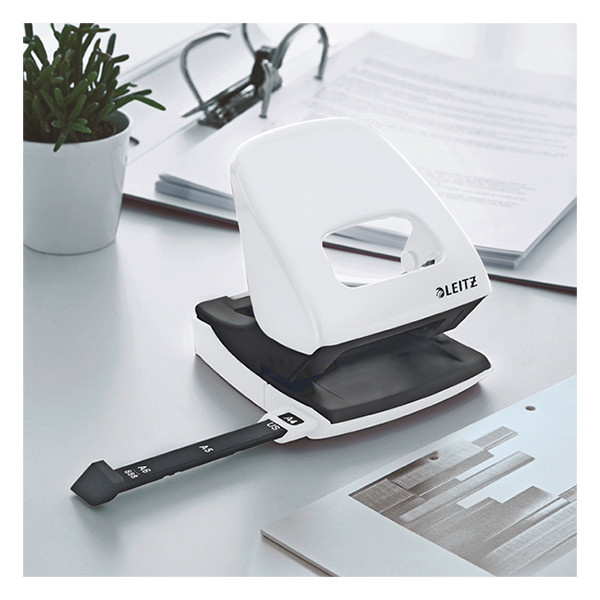 Leitz 5008 NeXXt WOW perforatrice 2 trous (30 feuilles) - blanc métallisé 211868 - 2