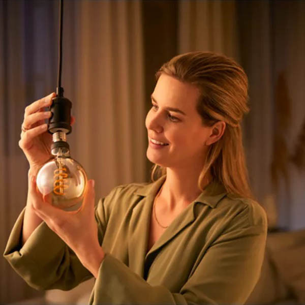 Philips Hue E27 ampoule intelligente Zigbee - blanc LPH02737 - 4